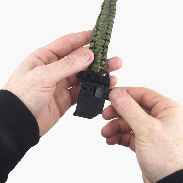 Black Paracord Bracelet With Steel Firestarter | In stock! | Tailor Toki